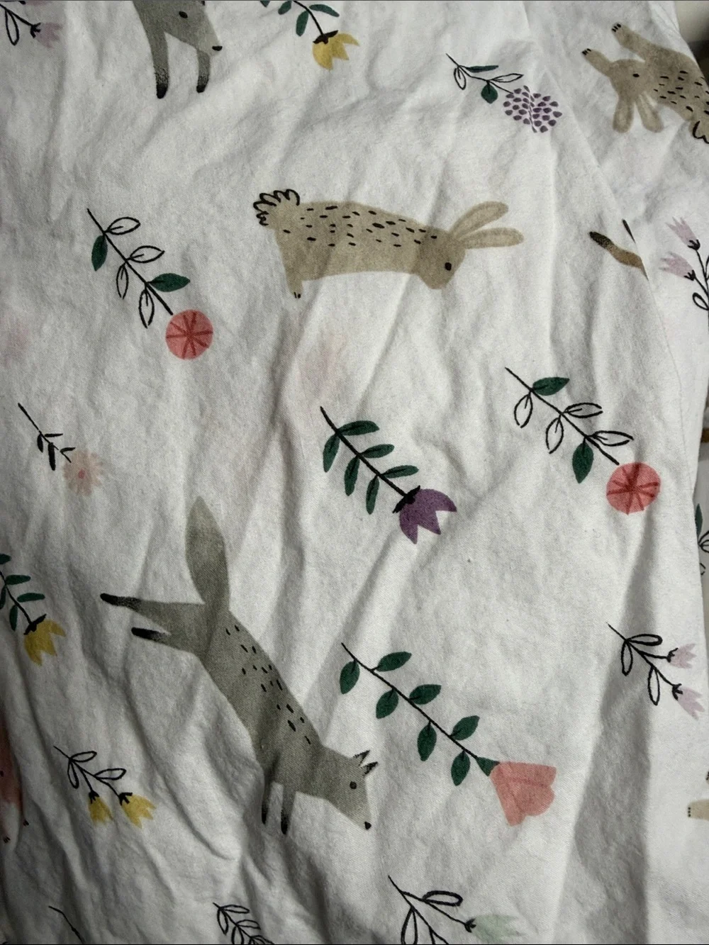 Pottery Barn Kids 2 White Crib Sheet with Soft Green Leaf Print